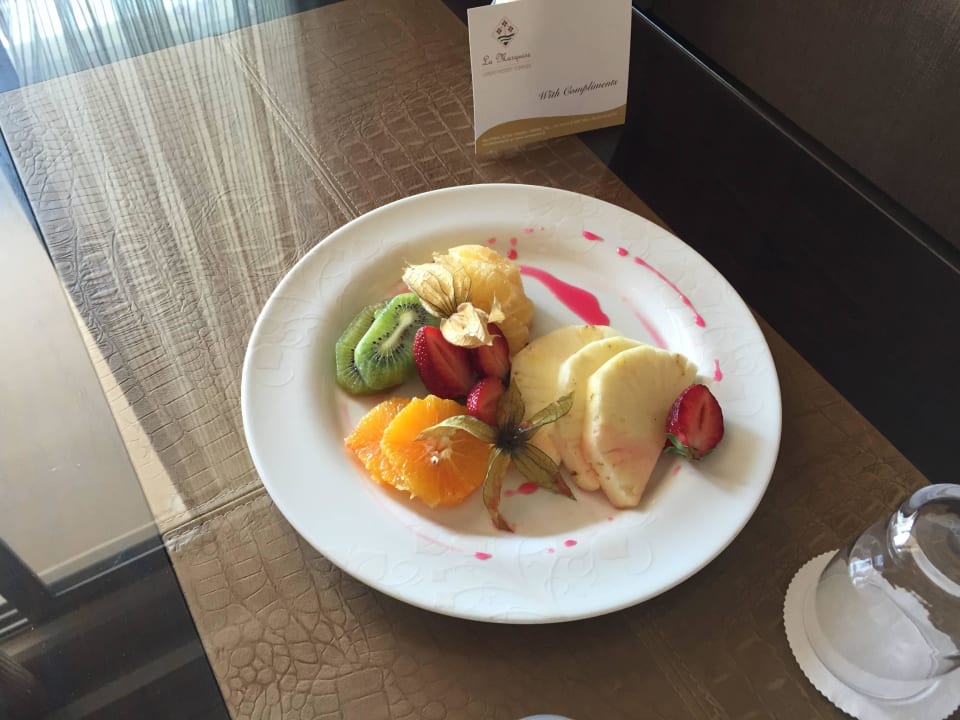 Willkommensgruß La Marquise Luxury Resort Complex