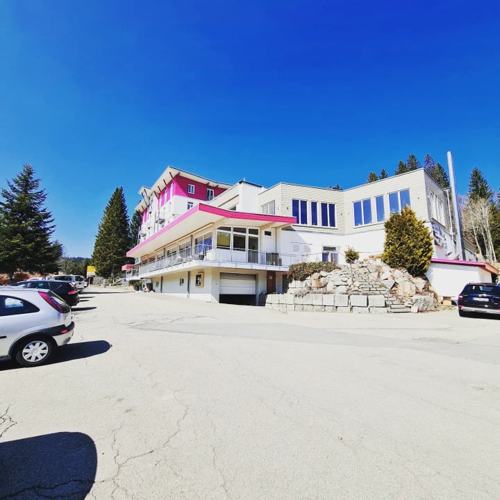 Außenansicht Waldhotel am Notschreipass