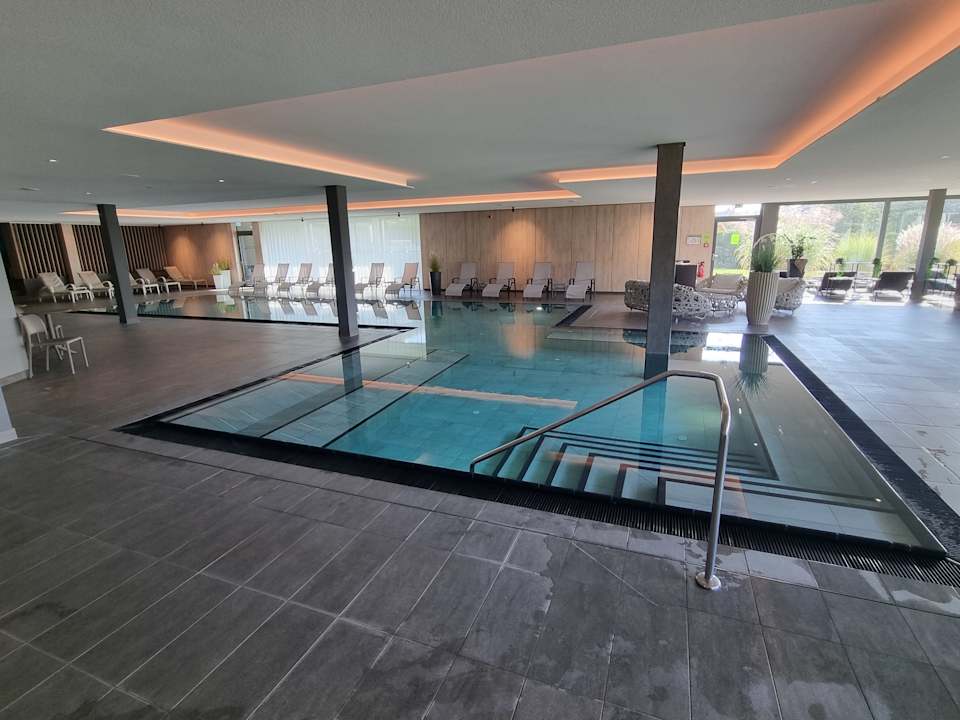 Pool Hotel Traube am See