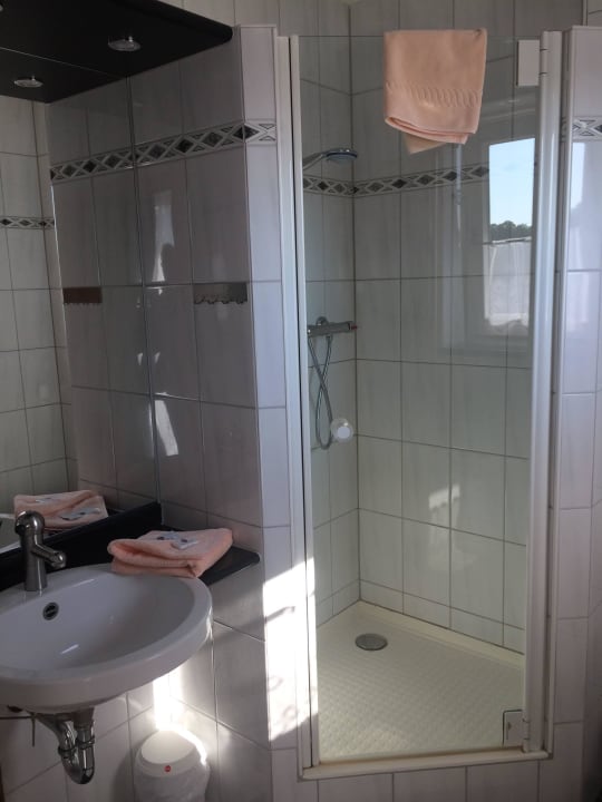 Bad mit Dusche Hotel Seeblick