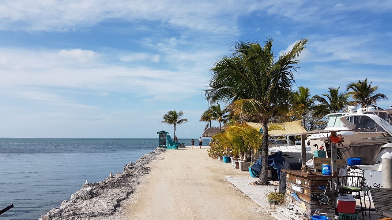 Strand Hotel Blackfin Resort & Marina