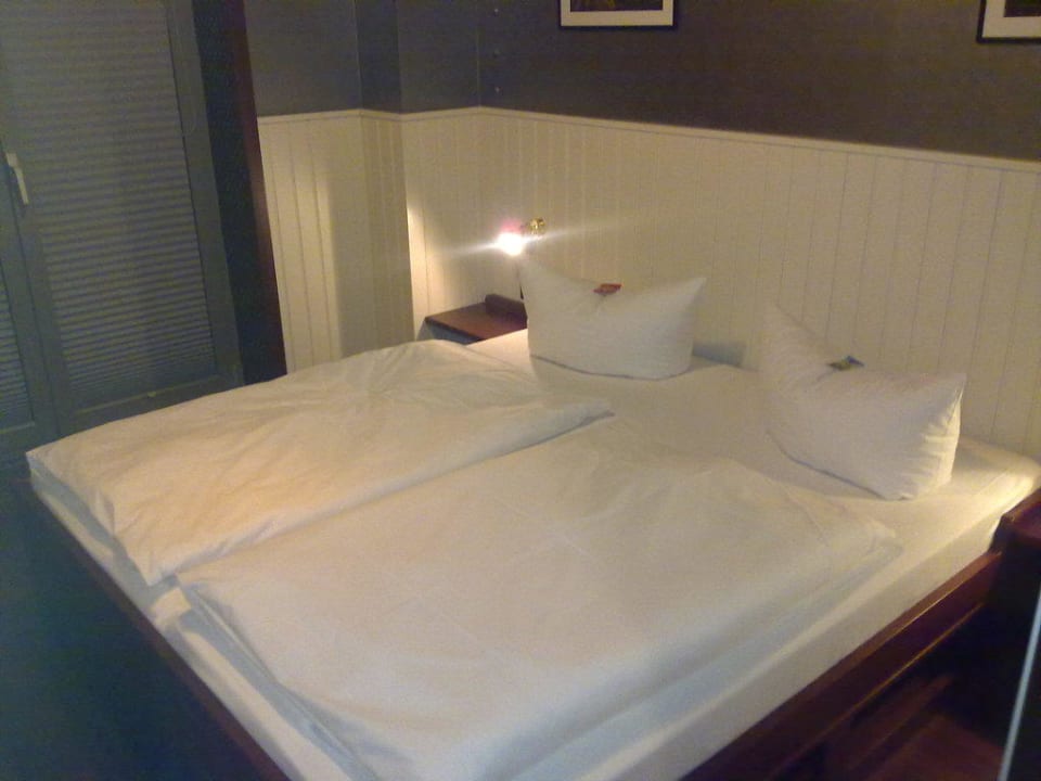 Innenansicht Standard Zimmer Hotel Dömitzer Hafen