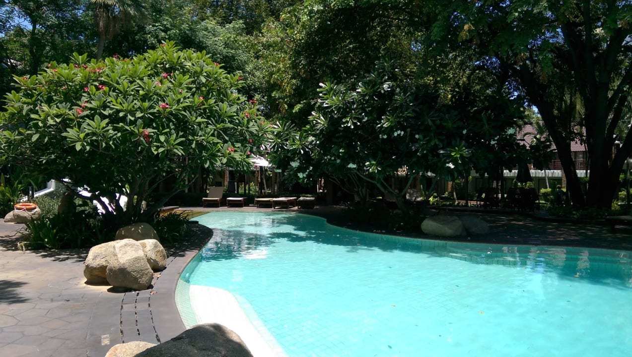 Noch mehr Ruhepool... Woodlands Hotel & Resort