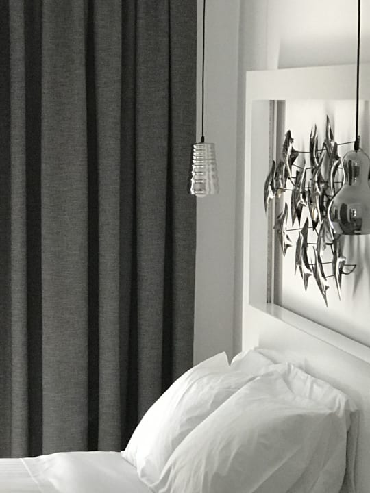 Zimmer Ionian Suites by Bruskos