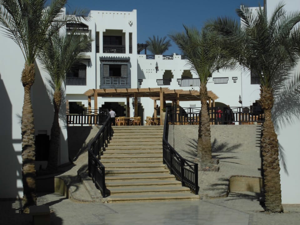 Oben die Pizzeria Sharm Plaza