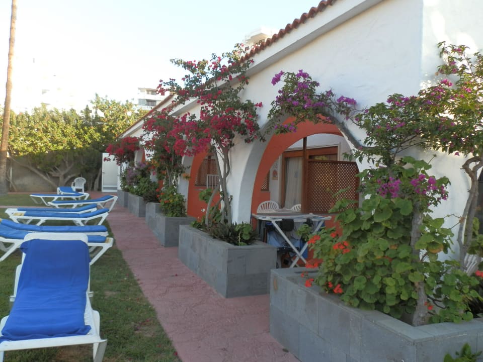 Bungalow HL Miraflor Suites Hotel