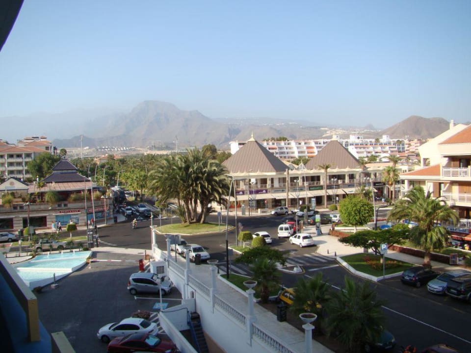 Widok z pokoju Mediterranean Palace Hotel