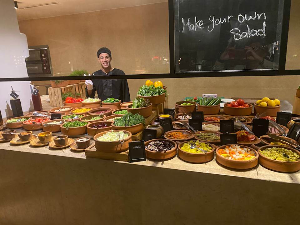 Gastro Serry Beach Resort