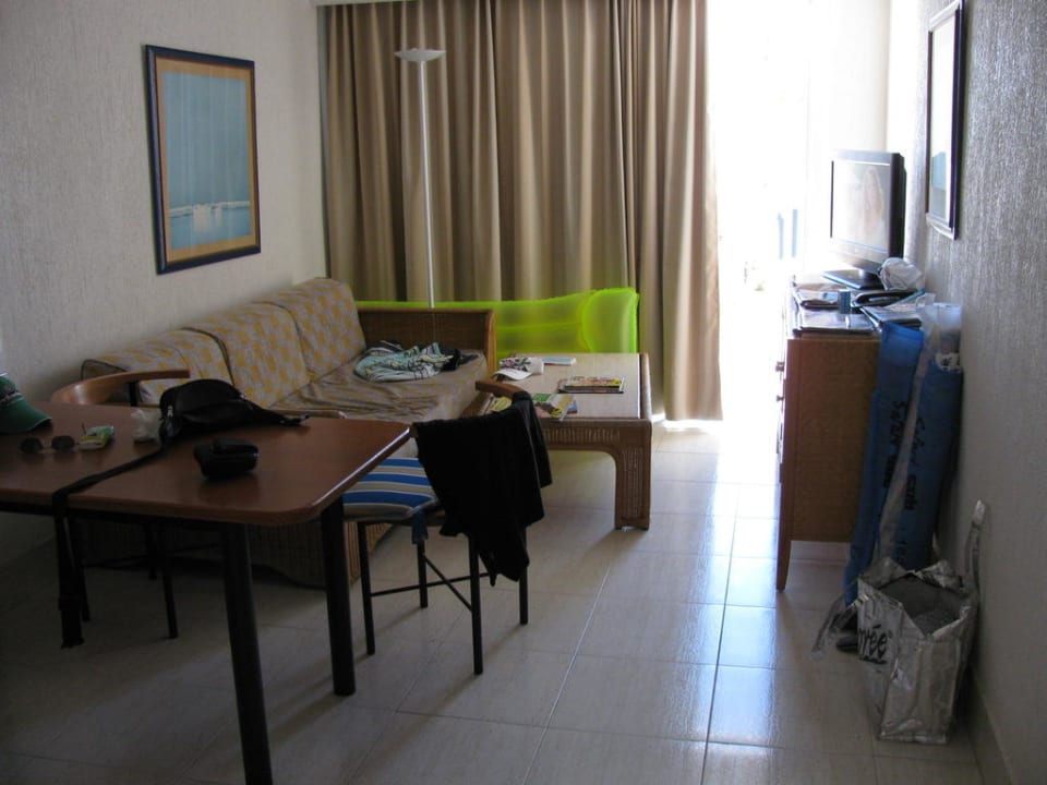 Wohnzimmer  Plus Fariones Apartamentos