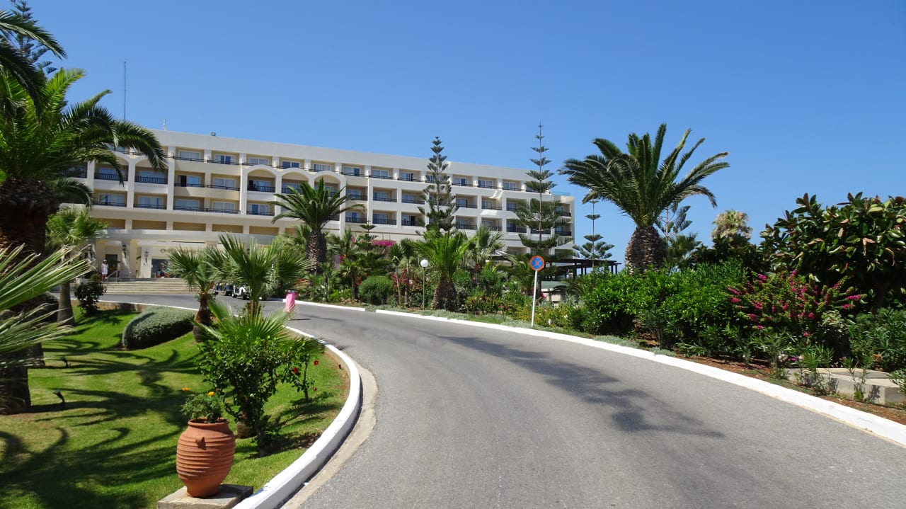 Außenansicht Iberostar Waves Creta Panorama & Mare