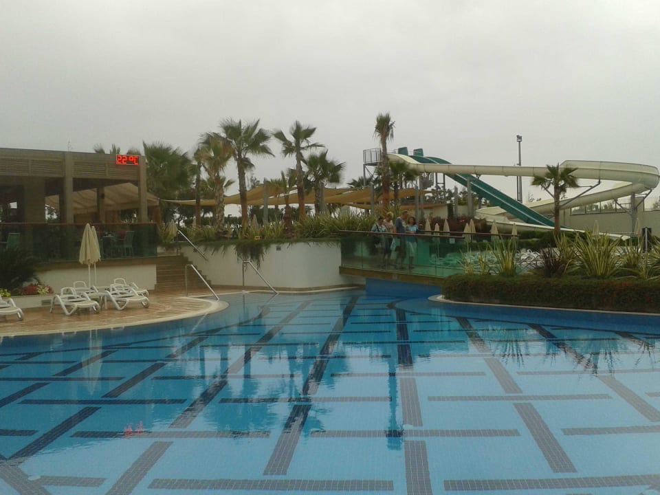 Pool bei schlechtem Wetter Sentido Trendy Verbena Beach