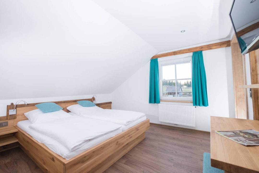 Elternschllafzimmer Familiensuite Gasthaus Kolmenhof an der Donauquelle