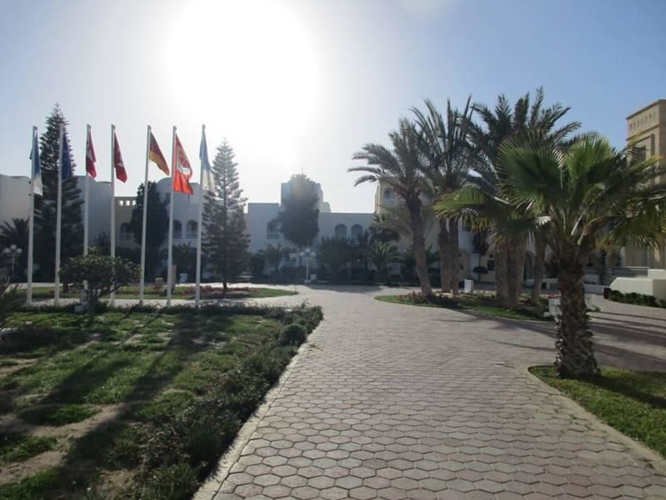 Zum Haupthaus Calimera Yati Beach