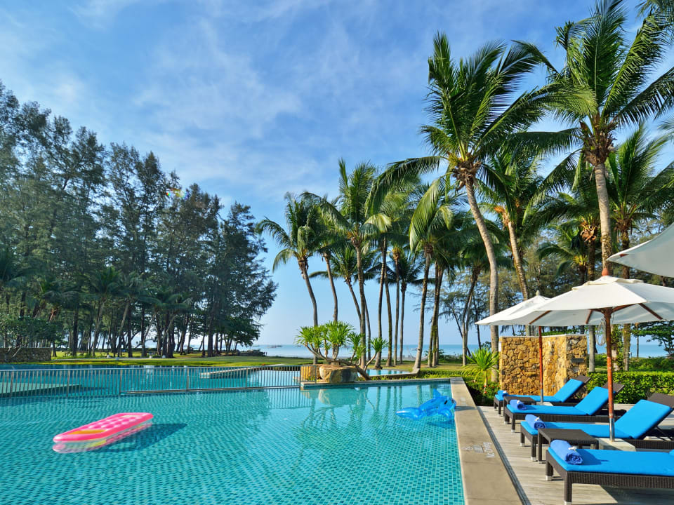 Pool Dusit Thani Krabi Beach Resort