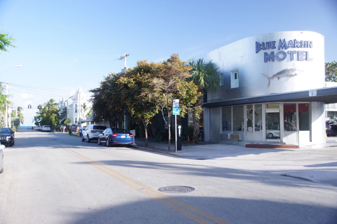 Von der Straße Motel Blue Marlin