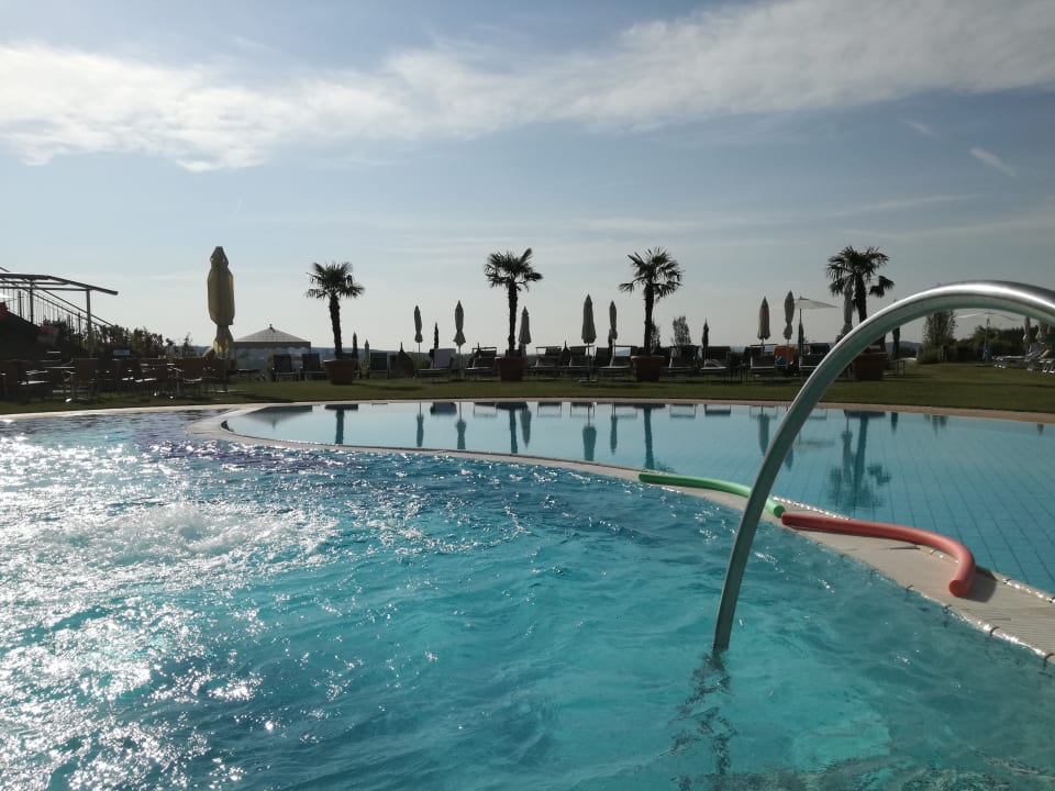 Pool Hotel & Spa Larimar
