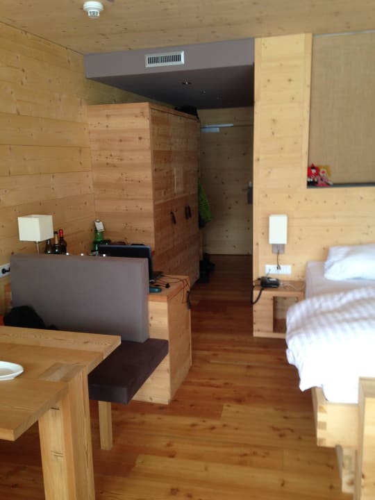 Zirben Zimmer Holzhotel Forsthofalm