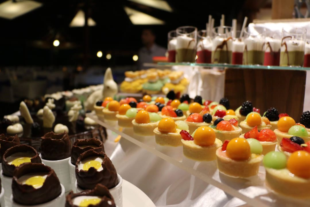 Überwältigendes Dessert Buffet NH Collection Maldives Reethi Resort
