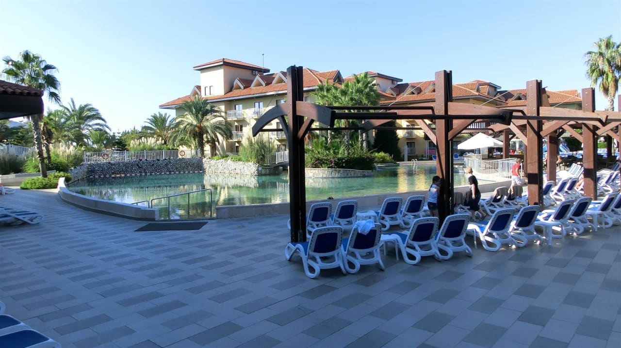 Pool Club Grand Aqua