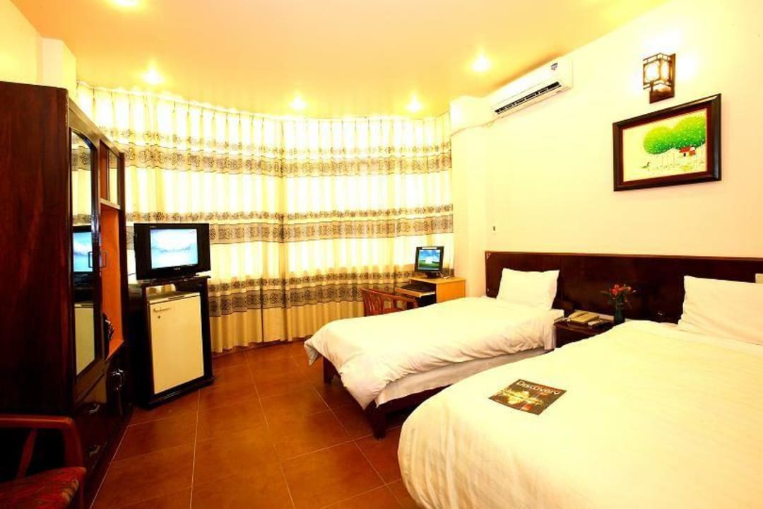 Room Hotel Hanoi Lucky III