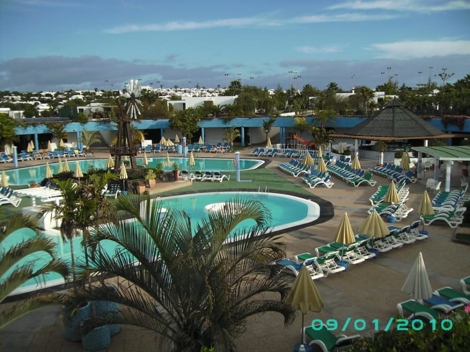 Poolanlage Relaxia Lanzasur Club