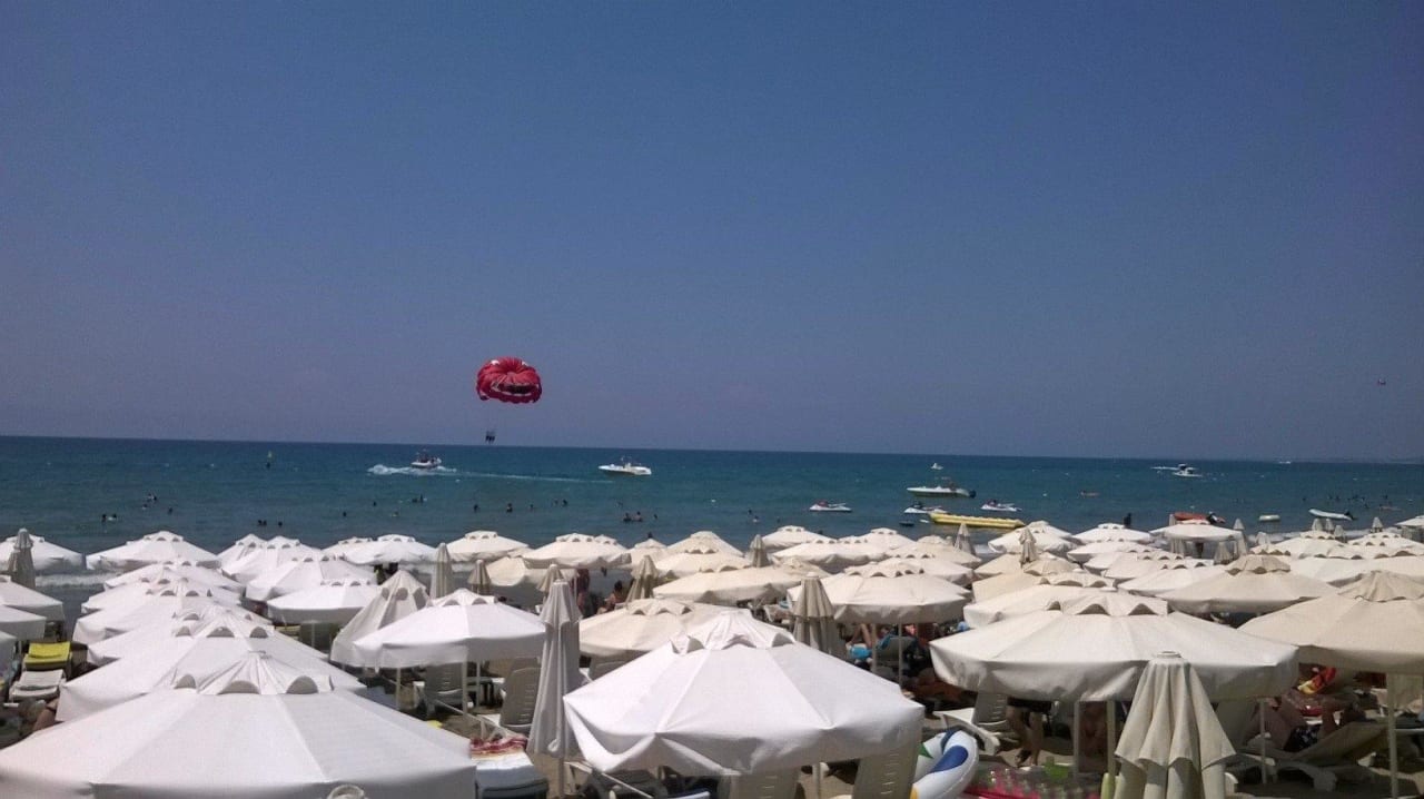 Schöner Strand  Sun Club Hotel