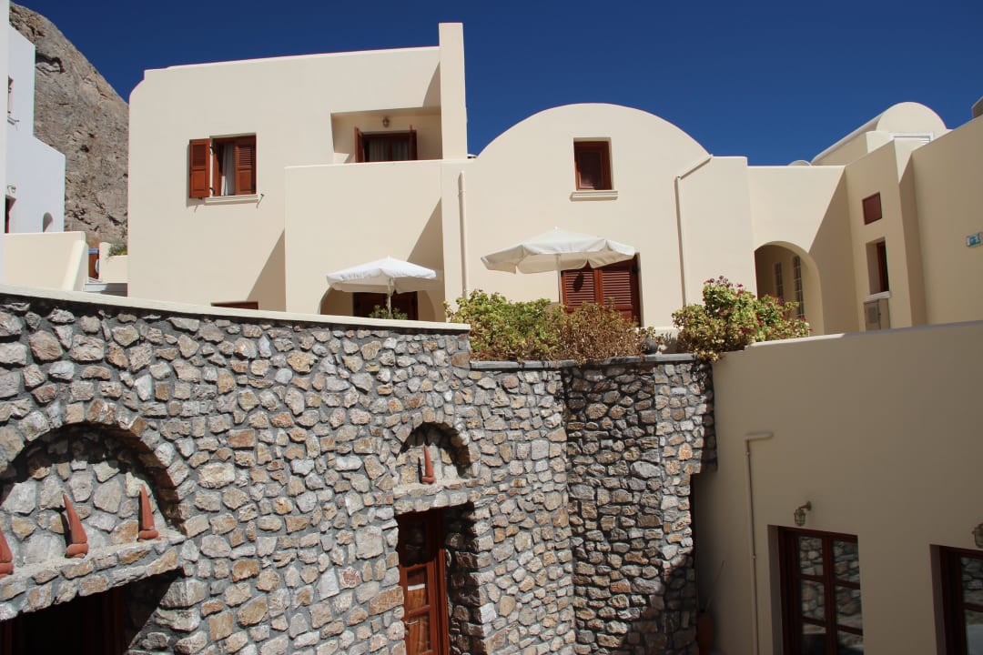 Blick in den Innenhof Hotel Epavlis