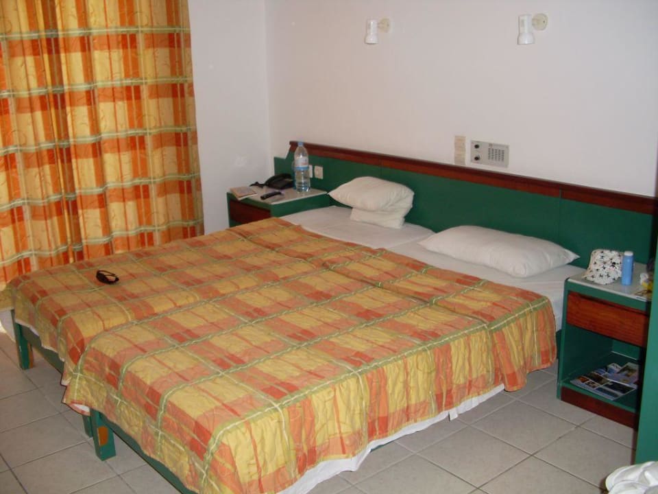 Schlafraum Dimitrios Village Beach Resort