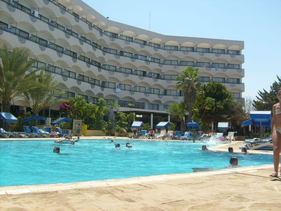 Hotelpool Crystal Springs Beach Hotel