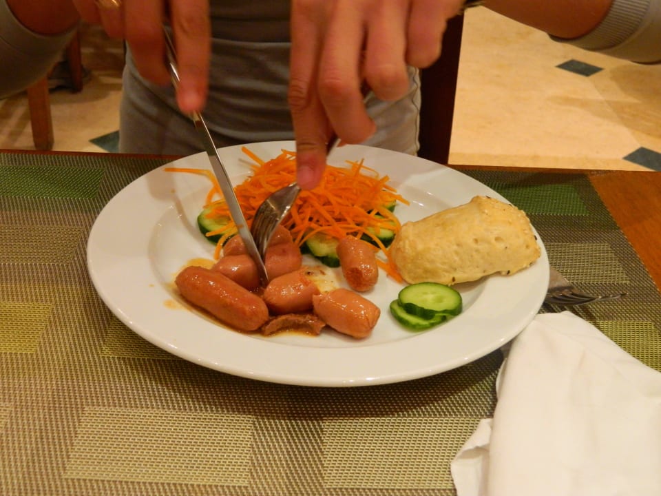 Еда в ресторане на ужин, но это только часть! Riviera Aqua Park Resort