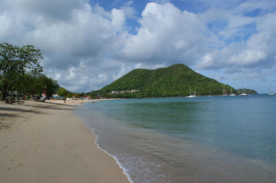 Hotelstrand / Reduit Beach St Lucian by Rex Resorts  (Im Umbau/Renovierung)