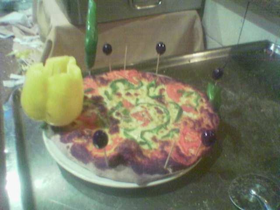Ahmed macht Pizza mit Liebe  Beach Albatros Resort