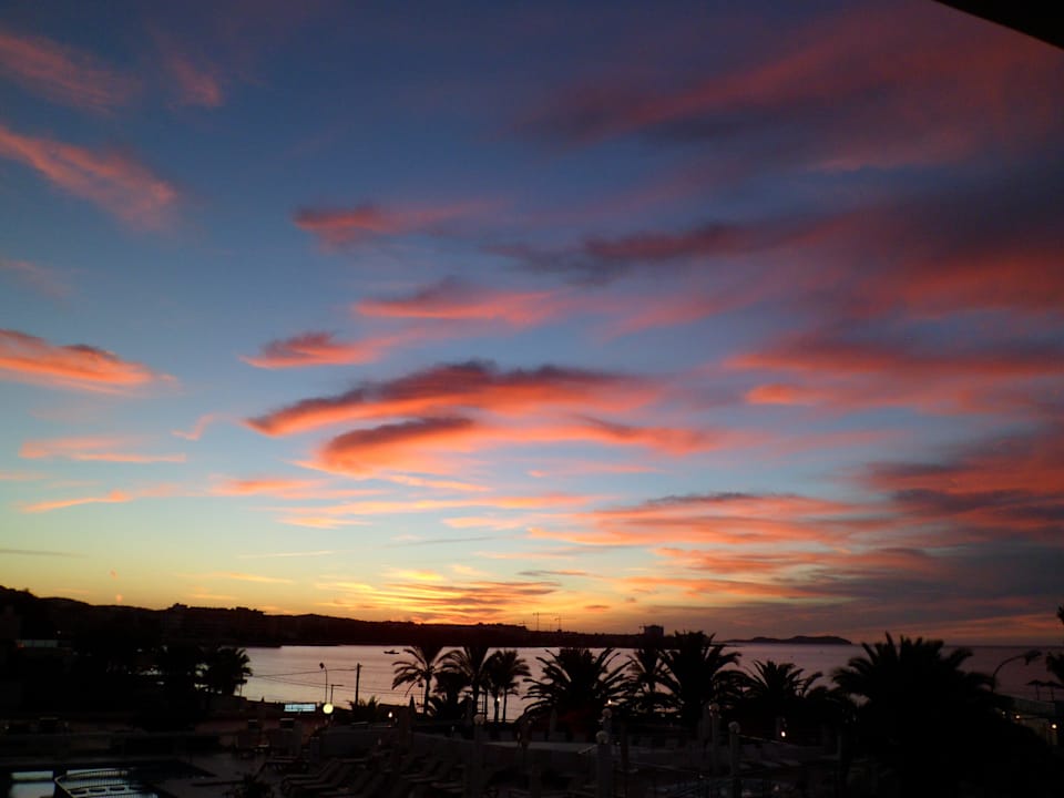 Sonnenuntergang vom Zimmer Hotel Osiris