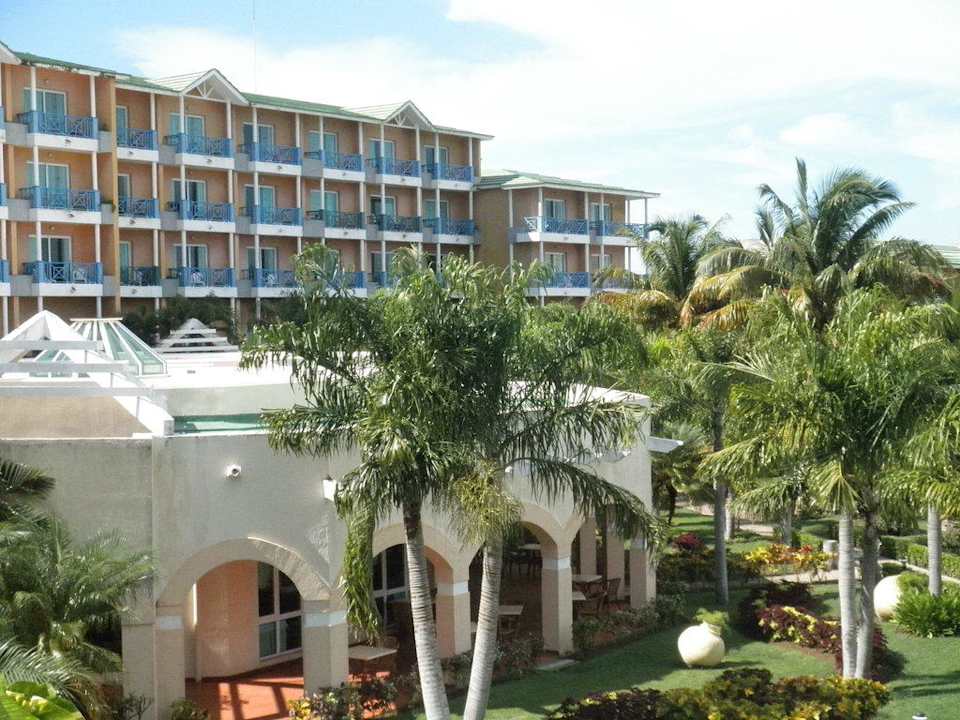 Haupthaus und Gartenanlage Melia Las Antillas - Adults only