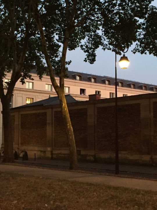 Außenansicht Le Louis Versailles Chateau MGallery By Sofitel