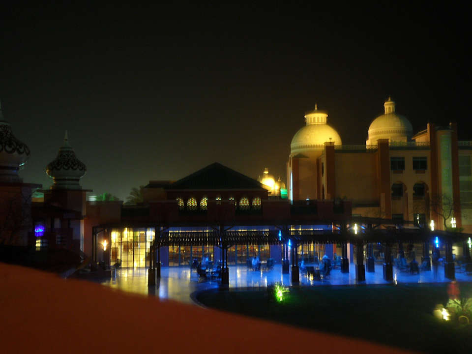 Вид вечером Pickalbatros Aqua Park Resort - Hurghada