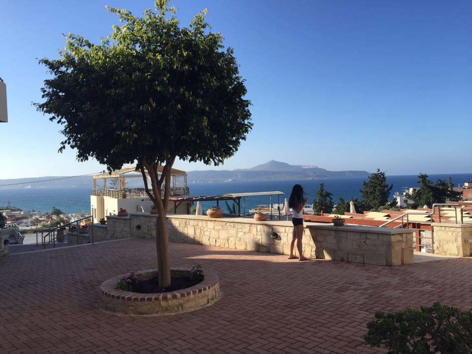 Aussicht von unserem Zimmer  Hotel Sunrise Suites