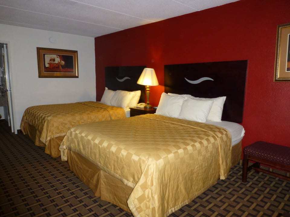 Zimmer Quality Inn & Suites