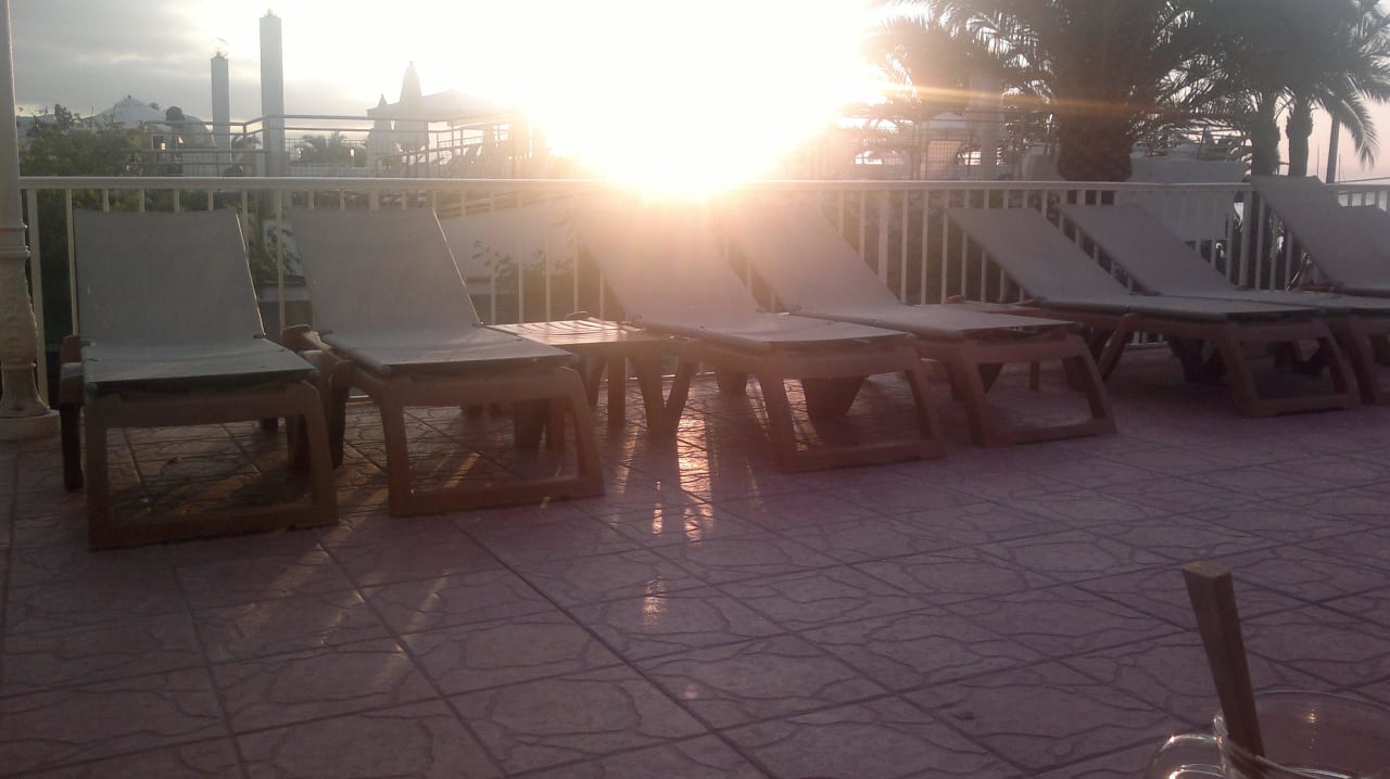 Sonnenuntergang Hotel Osiris