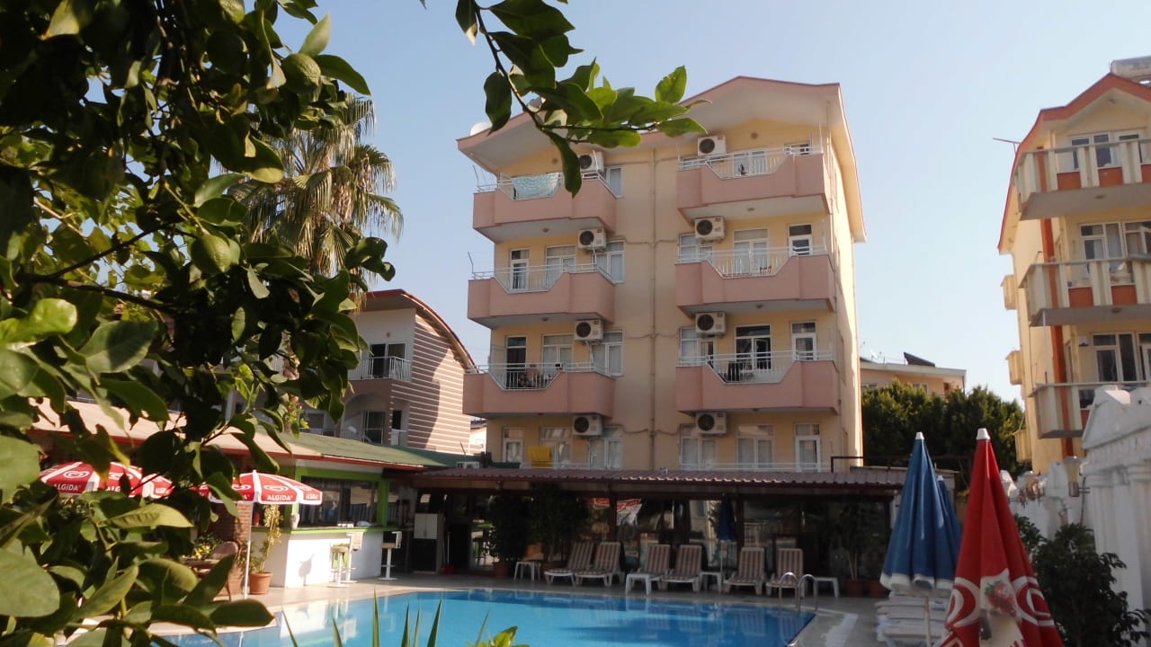 Außenansicht Orient Apartments