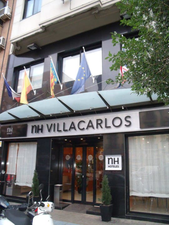 Hoteleingang Hotel Villacarlos