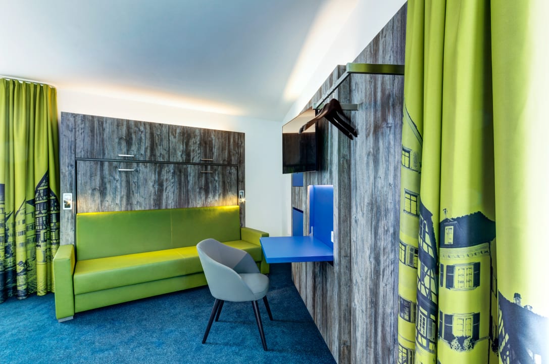Zimmer ibis Styles Tubingen