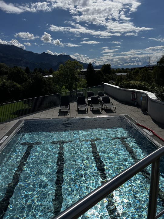 Pool Four Points by Sheraton Panoramahaus Dornbirn