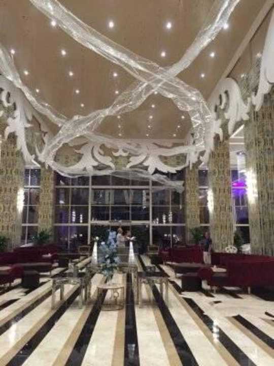 Eingangsbereich Azura Deluxe Resort & Spa Hotel