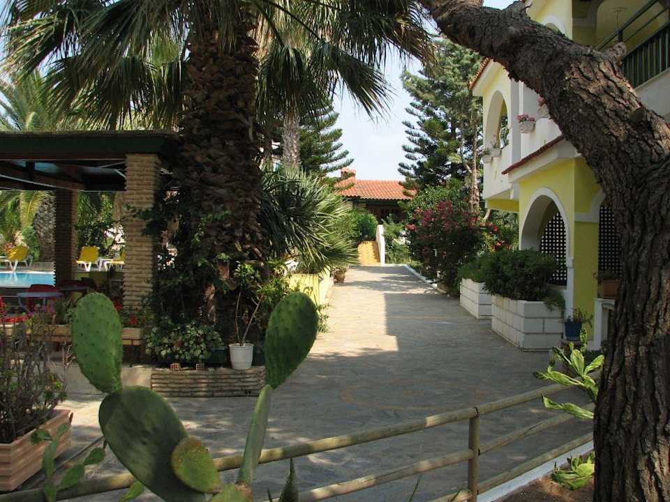 Eingangsbereich Hotel Lemon Garden