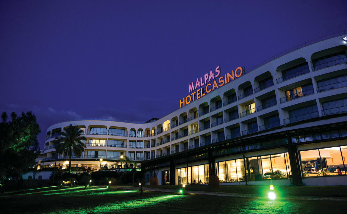 When the sun sets and the night begins Chamada Prestige Hotel & Spa
