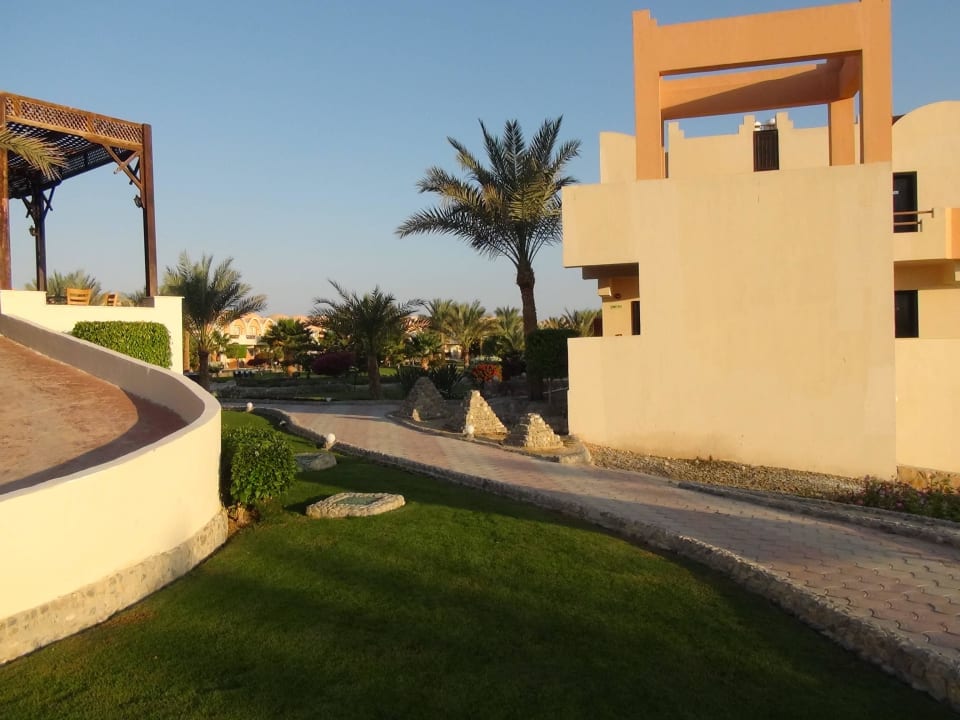 Ogród Three Corners Sea Beach Resort