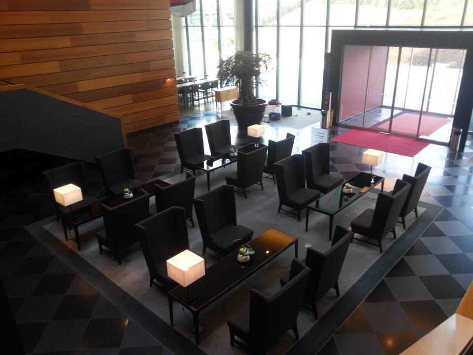 Barbereich Mövenpick Hotel Stuttgart Airport