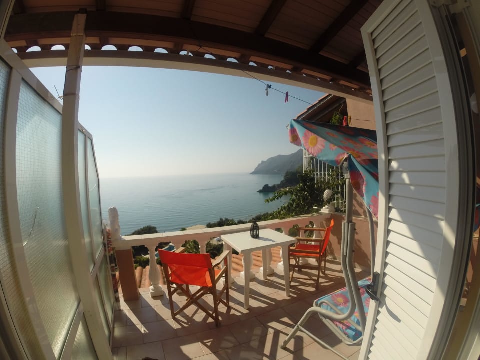 Lovely terrace Bella Vista Apartments Pelekas