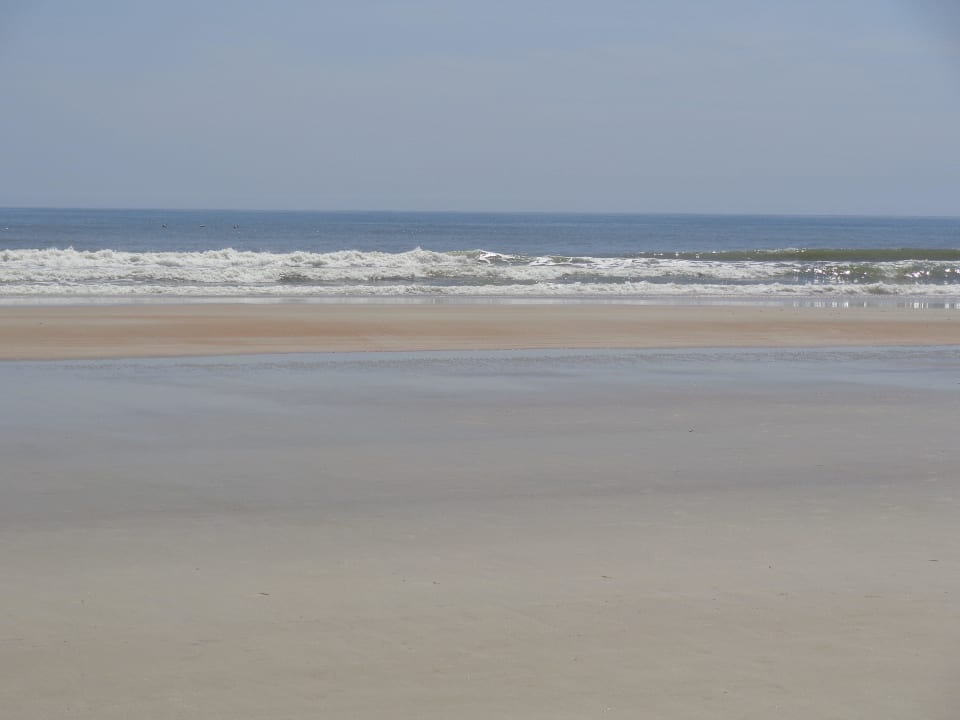 - Hotel Daytona Beach Resort & Conference Center